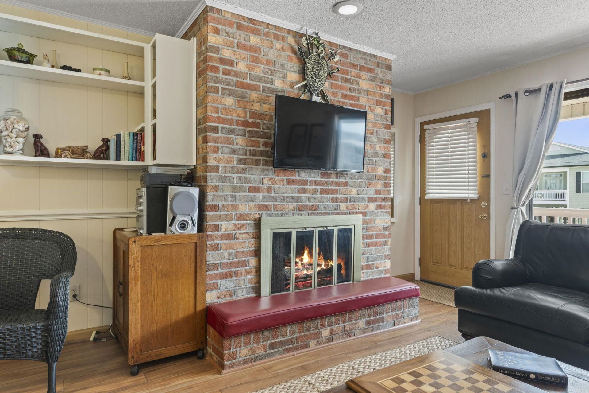 327 55th Ave. N  Photo 5