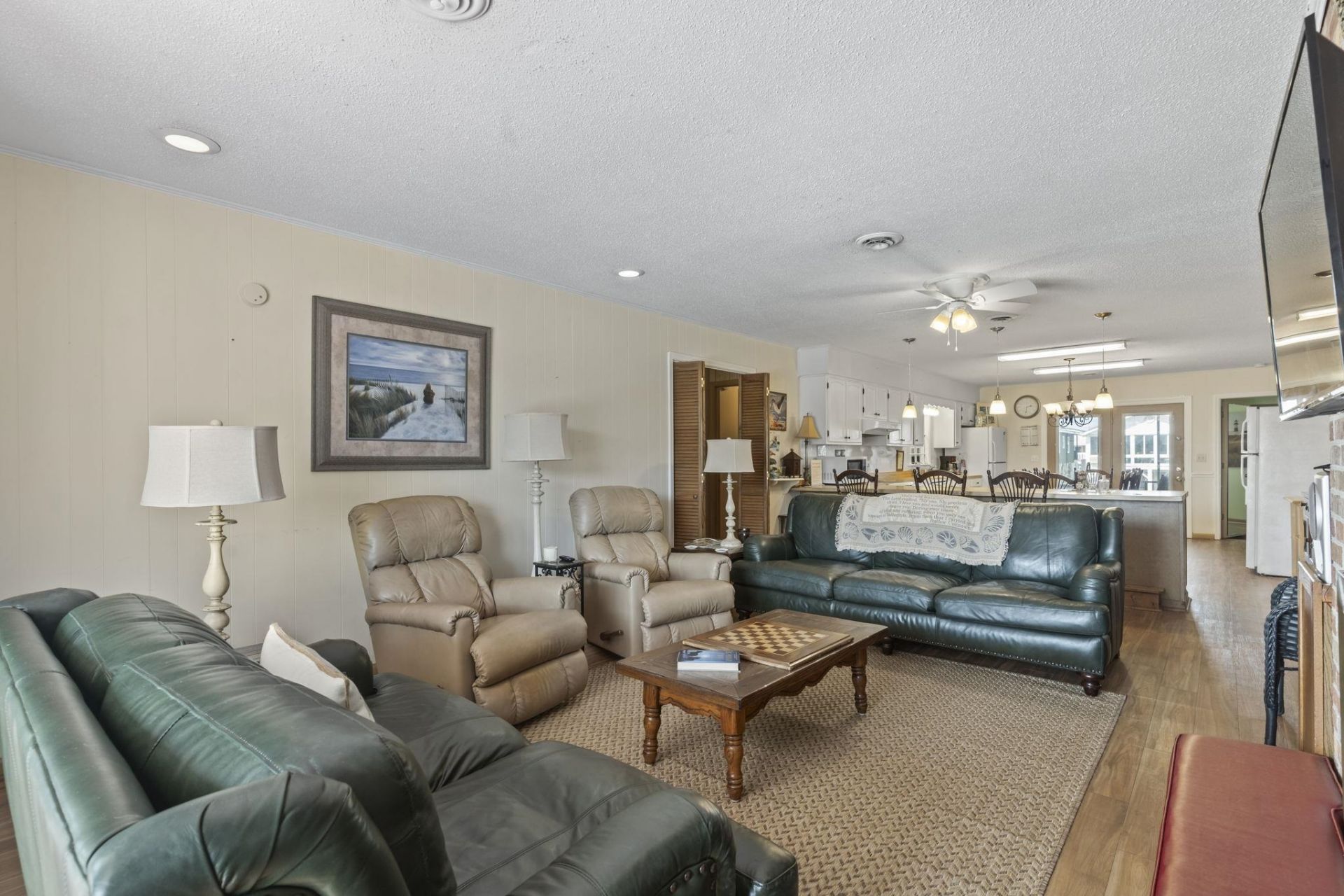 327 55th Ave. N  Photo 6