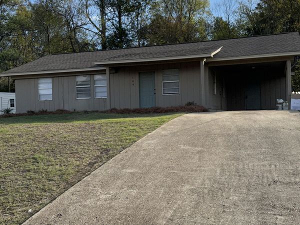 104 Mae, Starkville, MS 39759