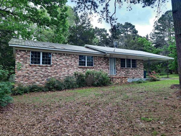 413 Redbud Avenue , Mountain View, AR 72560