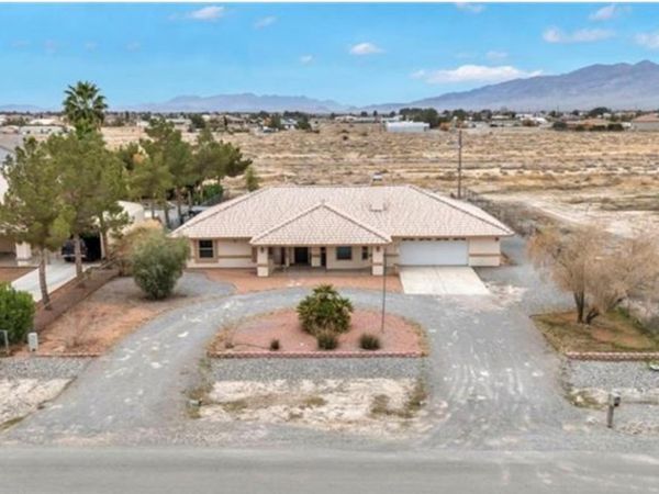 761 E Jaybird Street, Pahrump, NV 89048