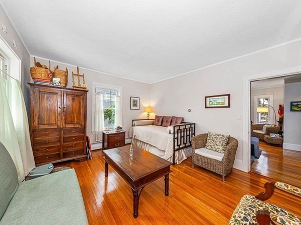 27 Franklin Street, Unit 2R, Arlington, MA 02474