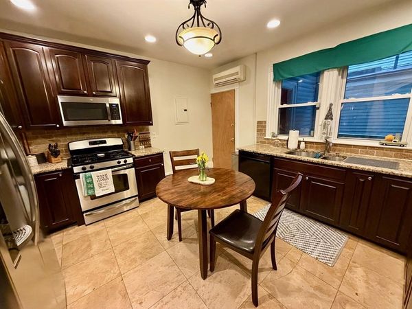 18 Homer St, Unit 2, Brookline, MA 02445