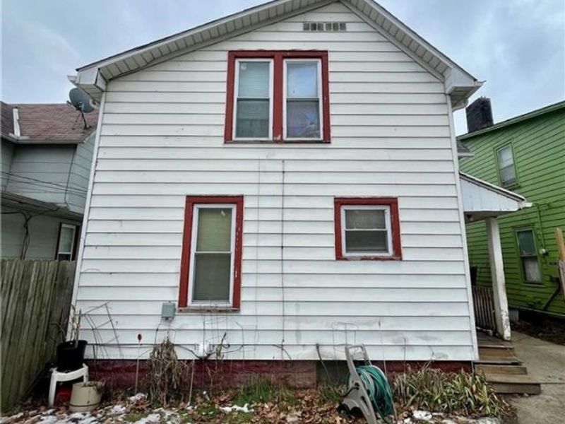 465 E 142nd Street, Cleveland, OH 44110 Photo 2