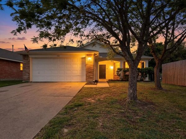 1502 Warrington Way, Forney, TX 75126