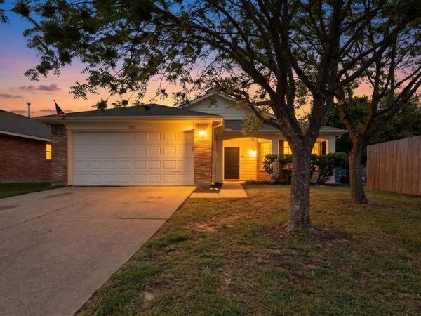 1502 Warrington Way, Forney, TX 75126