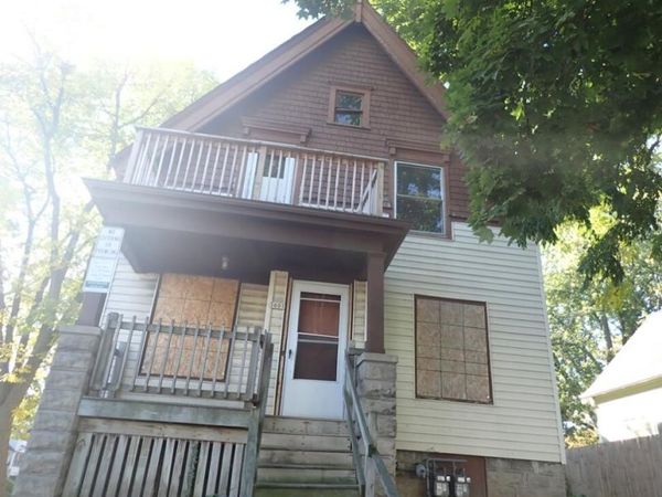 3601 W Clarke STREET, Milwaukee, WI 53210