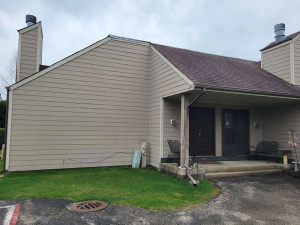 3309B Beacon Street, Unit 62, North Chicago, IL 60064