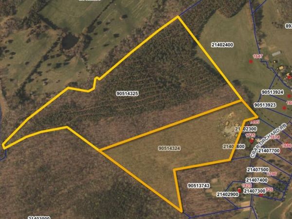 1 & 3 Ashbys WAY , Huddleston, VA 24104