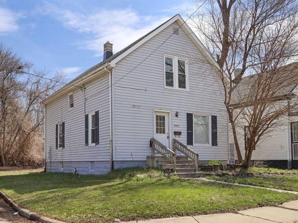 6901 13th Ave, Kenosha, WI 53143