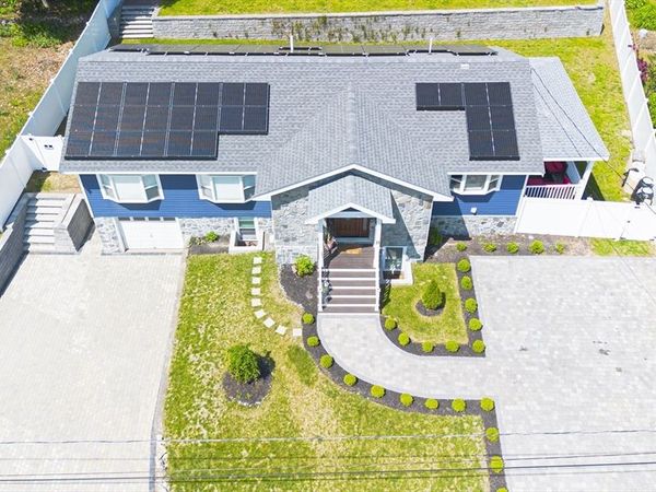 11 Bacon Dr, Saugus, MA 01906