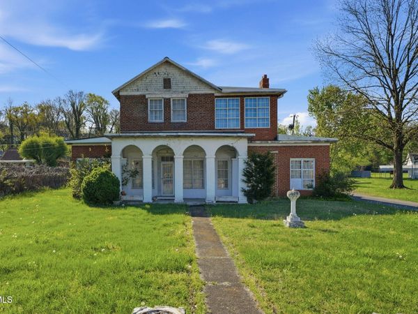 3209 Memorial Boulevard, Kingsport, TN 37664