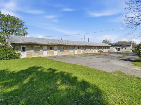3209 Memorial Boulevard, Kingsport, TN 37664