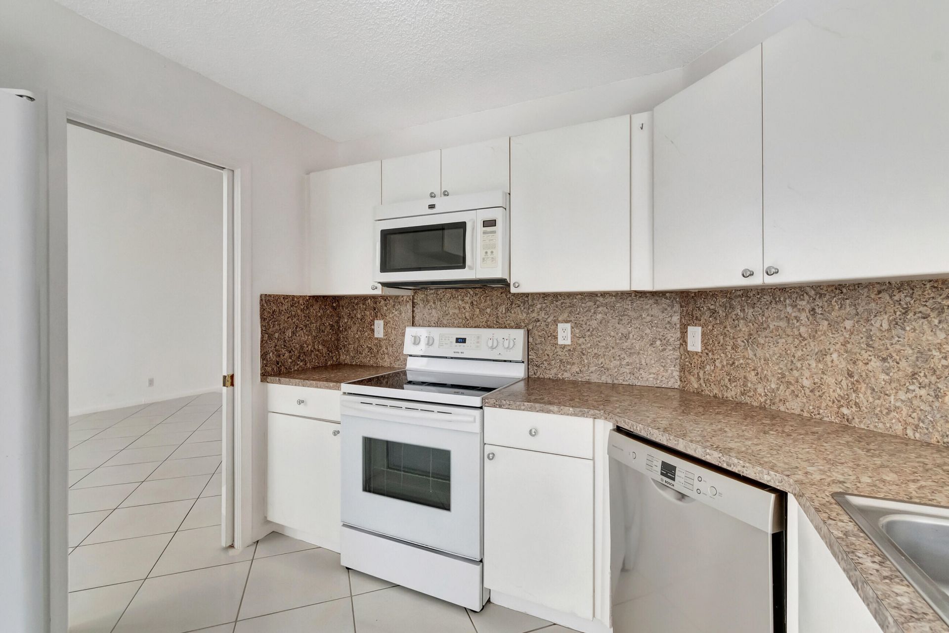 8895 Sonoma Lake Boulevard, Boca Raton, FL 33434 Photo