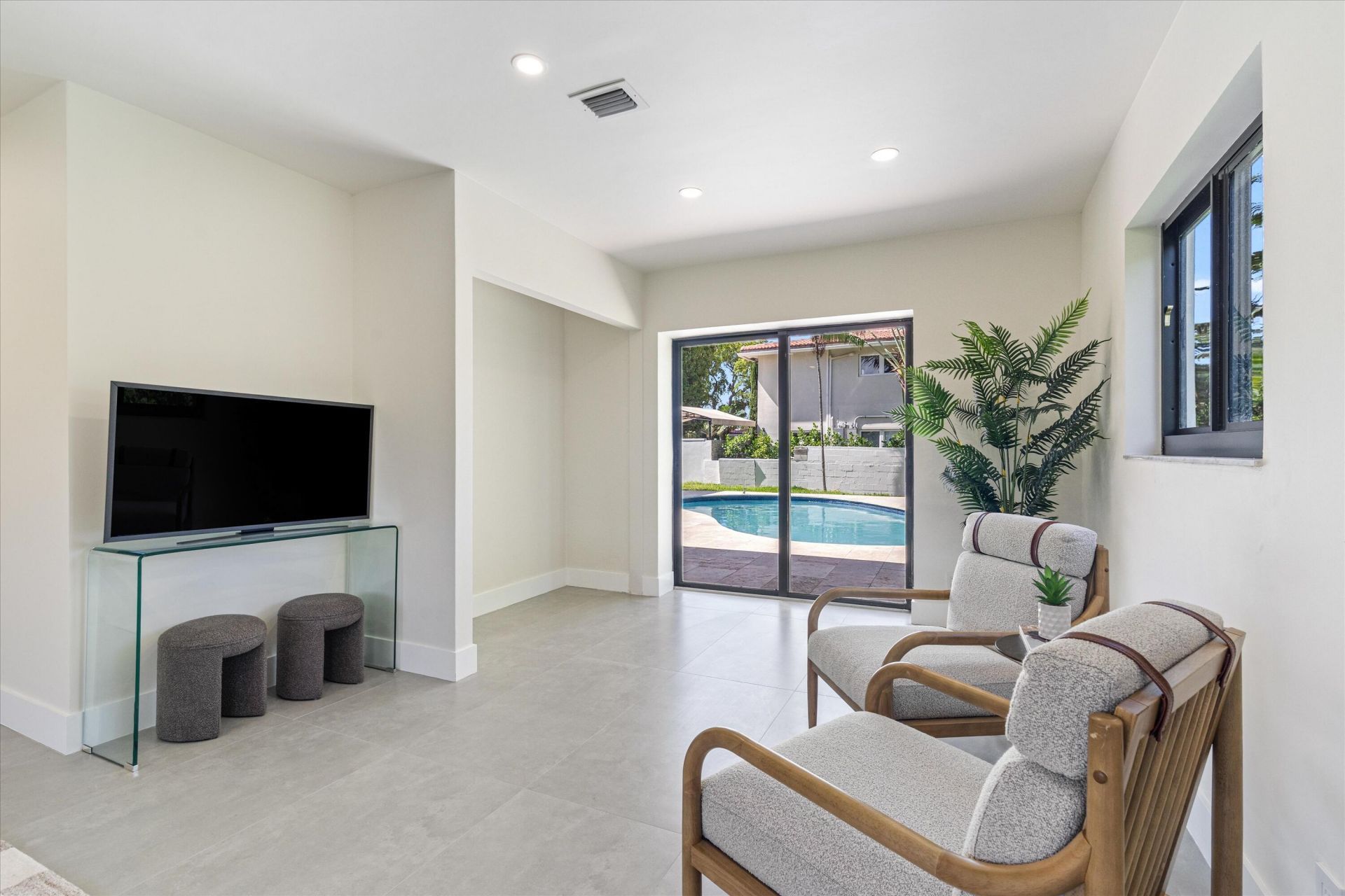 1601 Seabreeze Boulevard, Fort Lauderdale, FL 33316 Photo