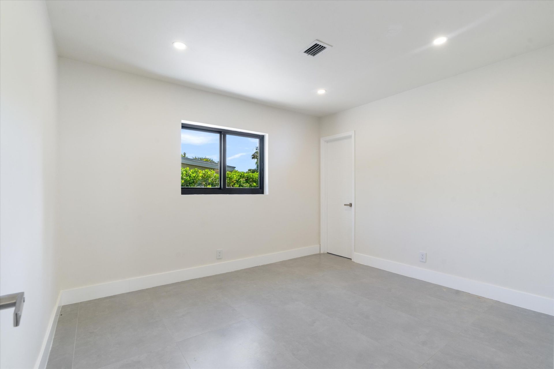 1601 Seabreeze Boulevard, Fort Lauderdale, FL 33316 Photo