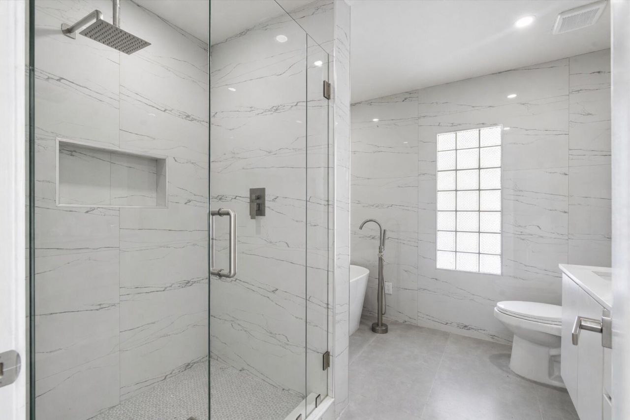 1601 Seabreeze Boulevard, Fort Lauderdale, FL 33316 Photo