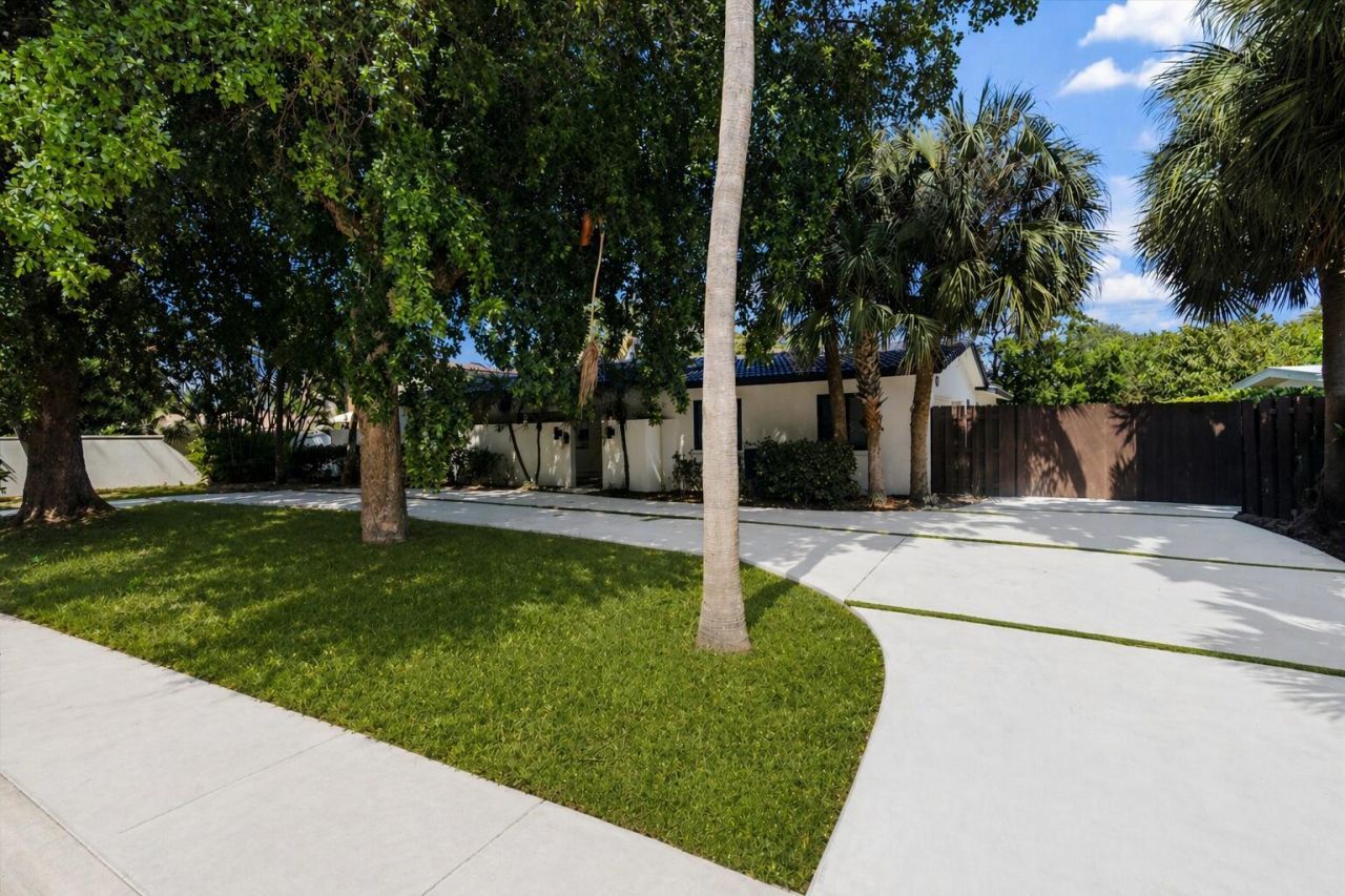 1601 Seabreeze Boulevard, Fort Lauderdale, FL 33316 Photo