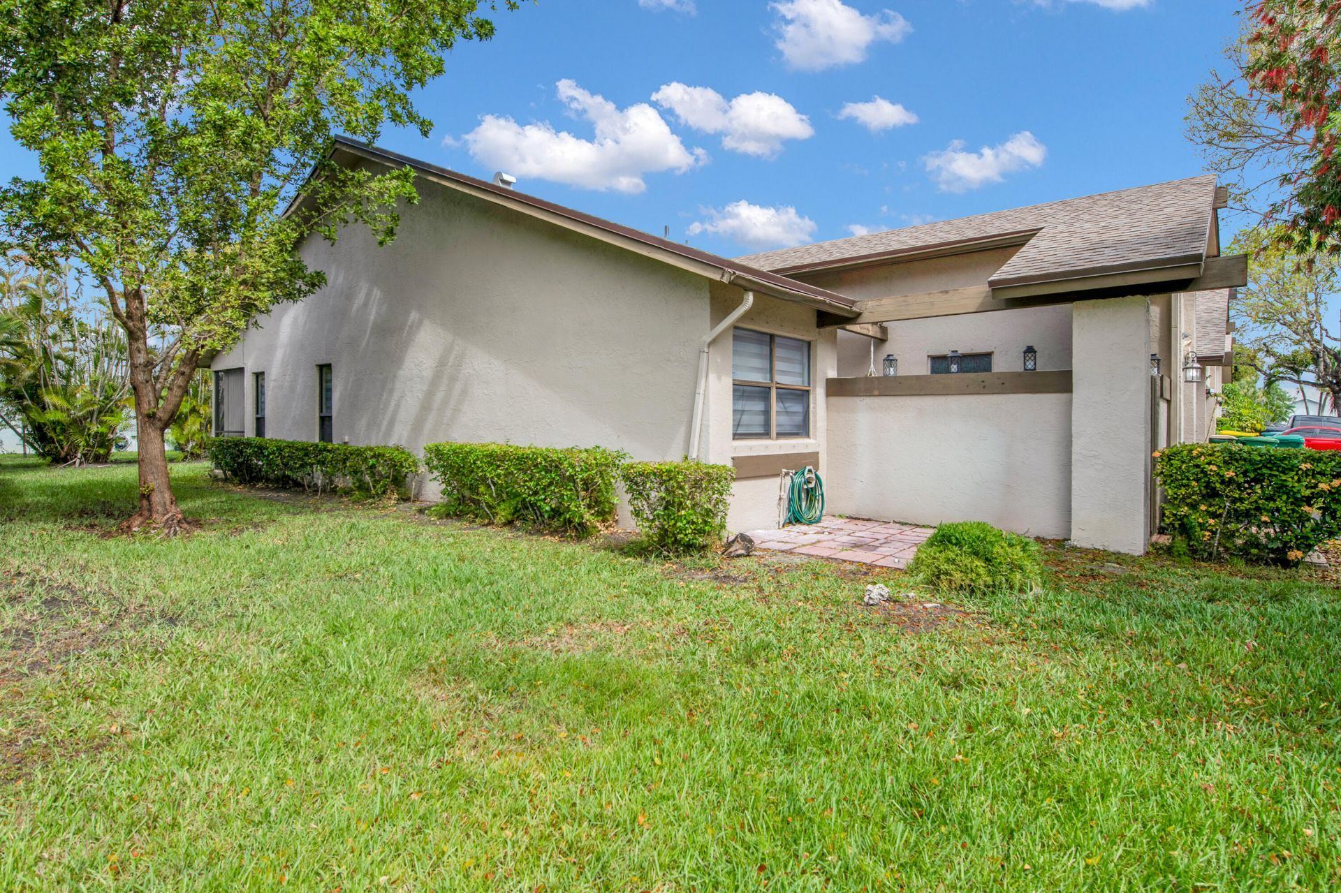 8203 NW 100th Way, Tamarac, FL 33321 Photo