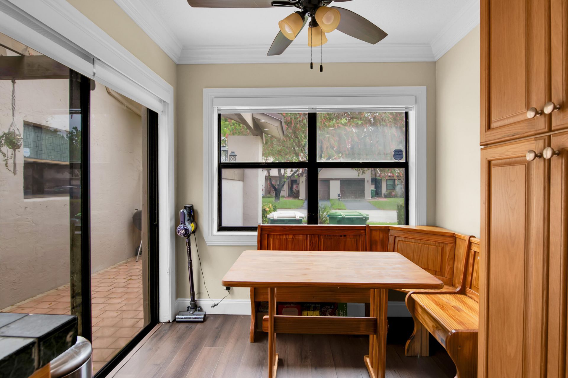 8203 NW 100th Way, Tamarac, FL 33321 Photo