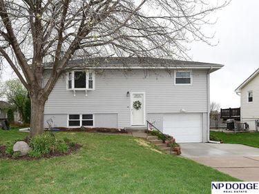 11217 X Street , Omaha, NE 68137