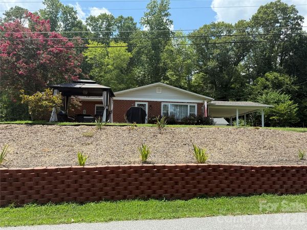 108 Scott Street , Morganton, NC 28655