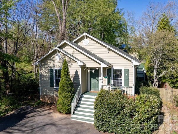 197 Deaver Street, Asheville, NC 28806