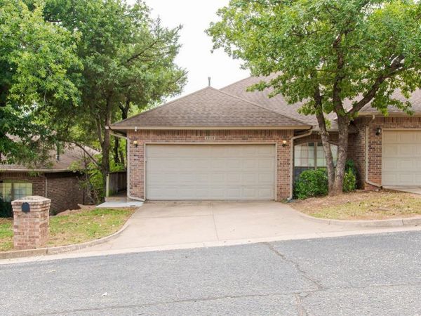 1718 Windhill Avenue, Edmond, OK 73034