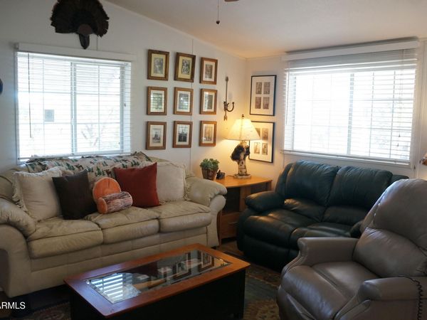 1988 Bradley Lane, Overgaard, AZ 85933