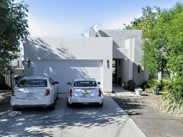 2826 N 28th Place, Phoenix, AZ 85008