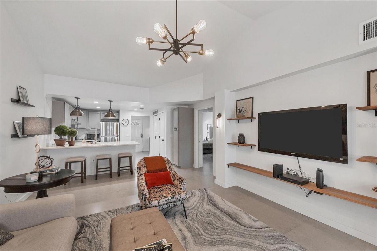 3401 54th Drive W, Unit 203, Bradenton, FL 34210 Photo