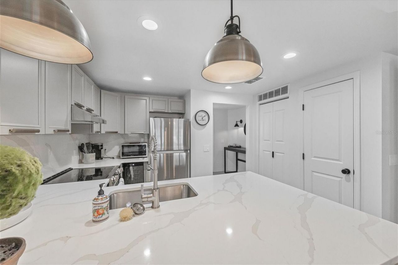 3401 54th Drive W, Unit 203, Bradenton, FL 34210 Photo