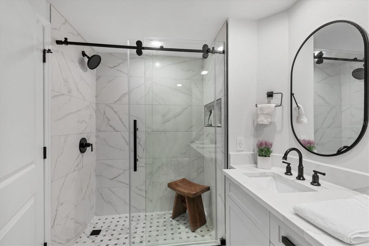 3401 54th Drive W, Unit 203, Bradenton, FL 34210 Photo
