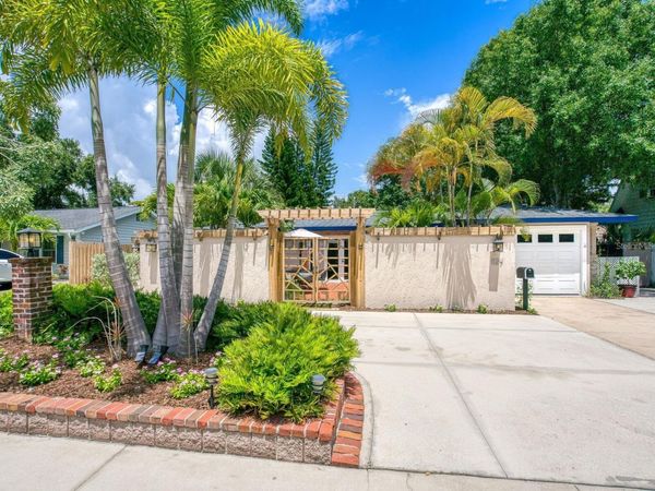 1127 S OSPREY AVENUE, SARASOTA, FL 34236