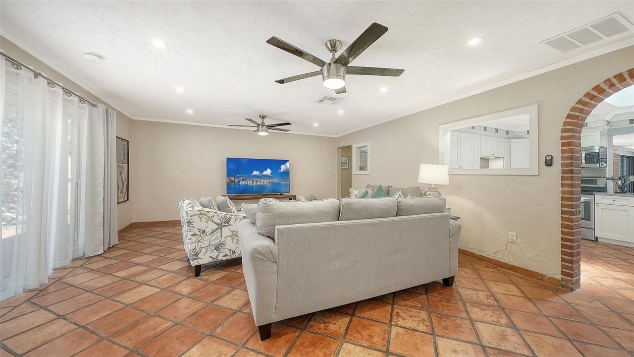 1127 S Osprey Avenue, Sarasota, FL 34236 Photo