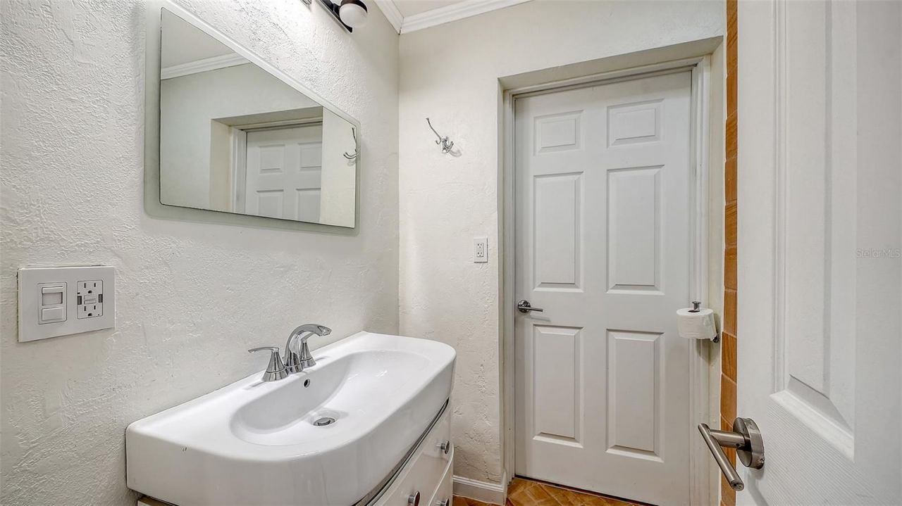 1127 S Osprey Avenue, Sarasota, FL 34236 Photo