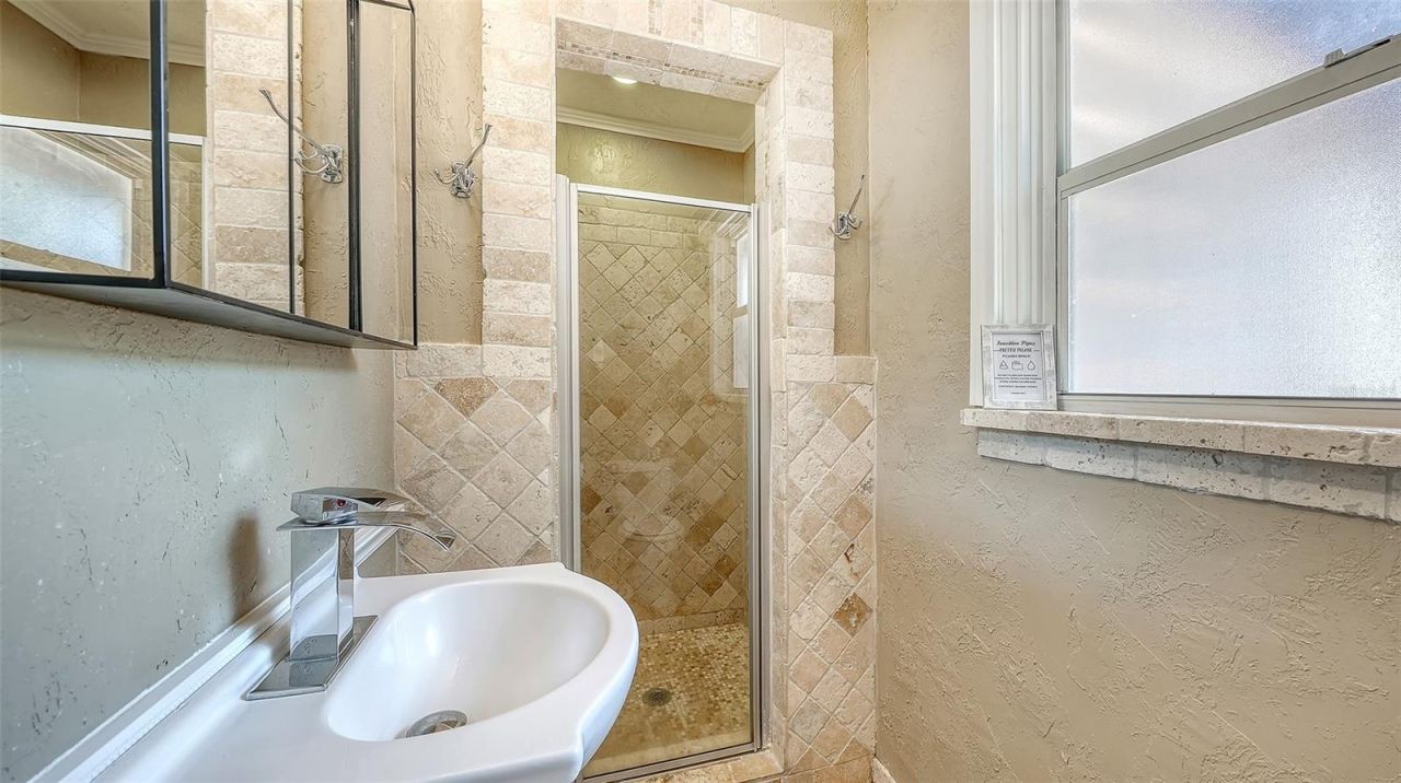 1127 S Osprey Avenue, Sarasota, FL 34236 Photo