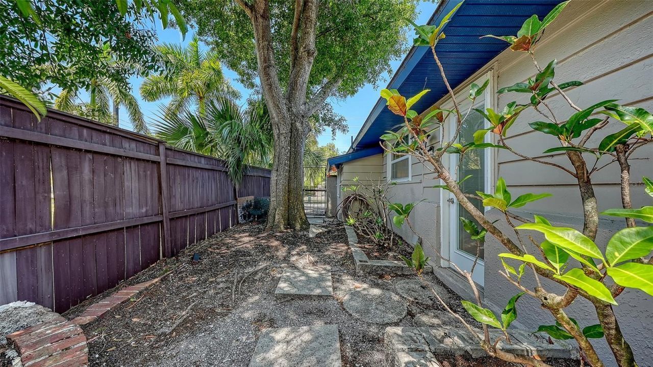 1127 S Osprey Avenue, Sarasota, FL 34236 Photo