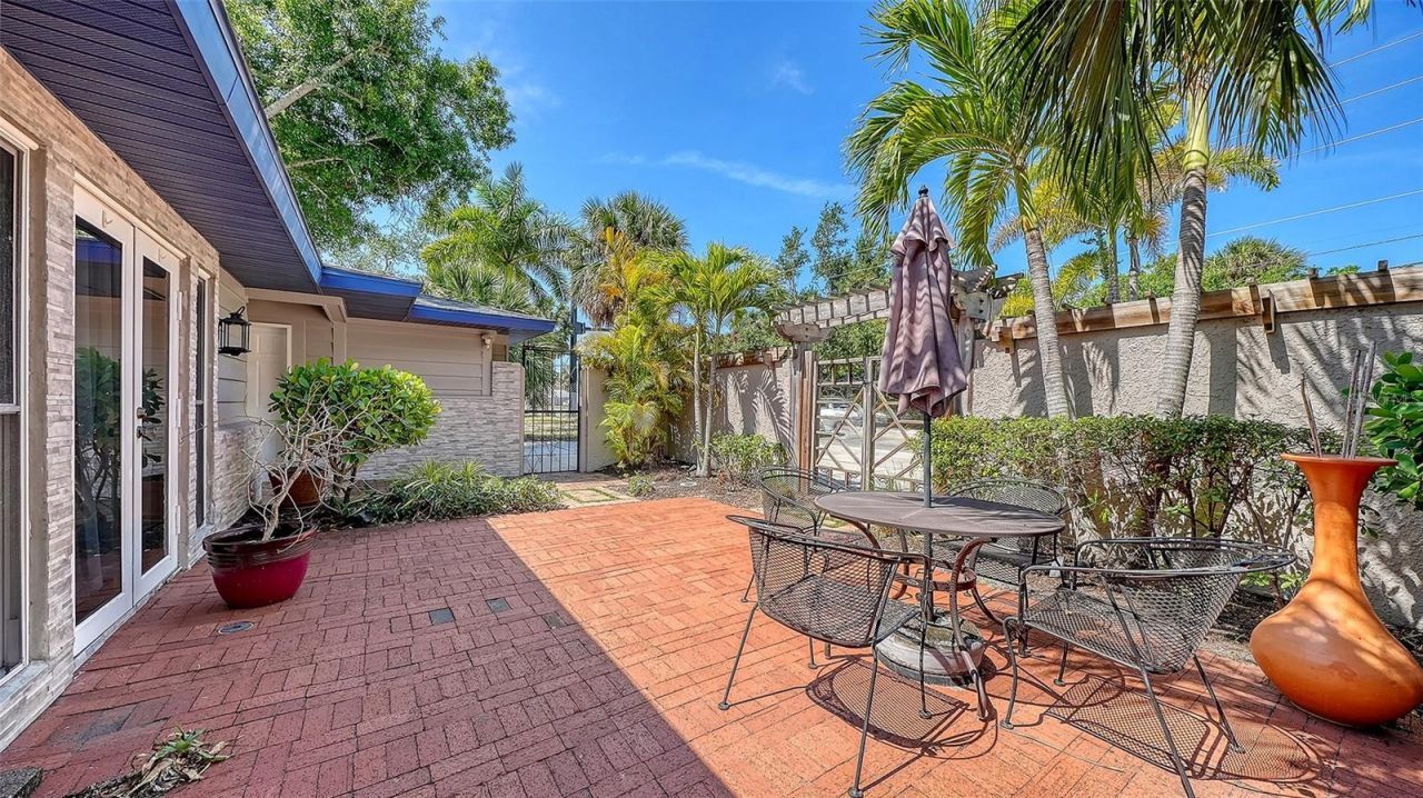 1127 S Osprey Avenue, Sarasota, FL 34236 Photo