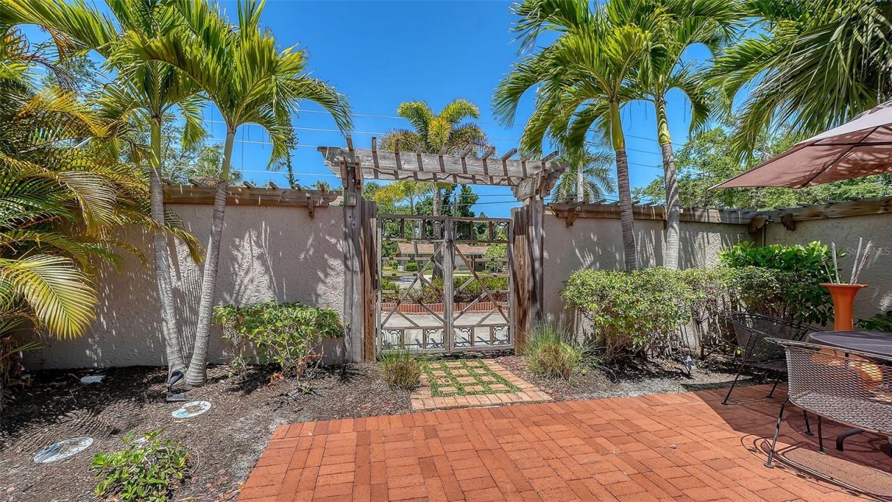 1127 S Osprey Avenue, Sarasota, FL 34236 Photo
