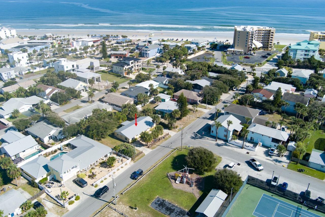 712-714 Oakwood Avenue, New Smyrna Beach, FL 32169 Photo