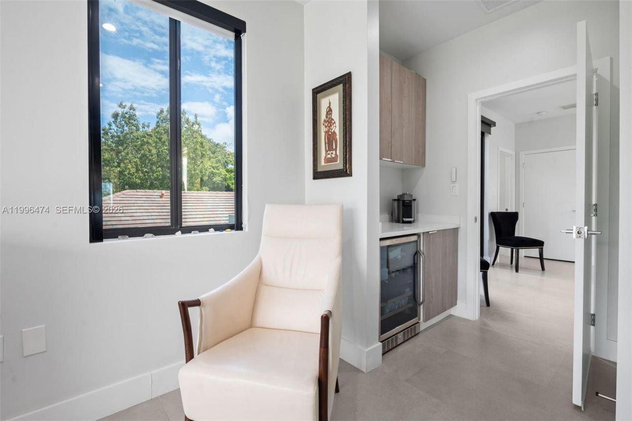 5735 SW 35th St, Miami, FL 33155 Photo