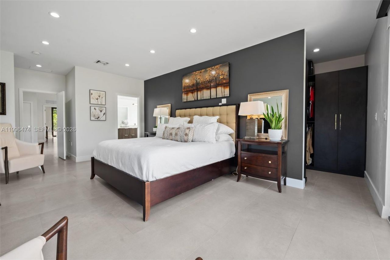 5735 SW 35th St, Miami, FL 33155 Photo