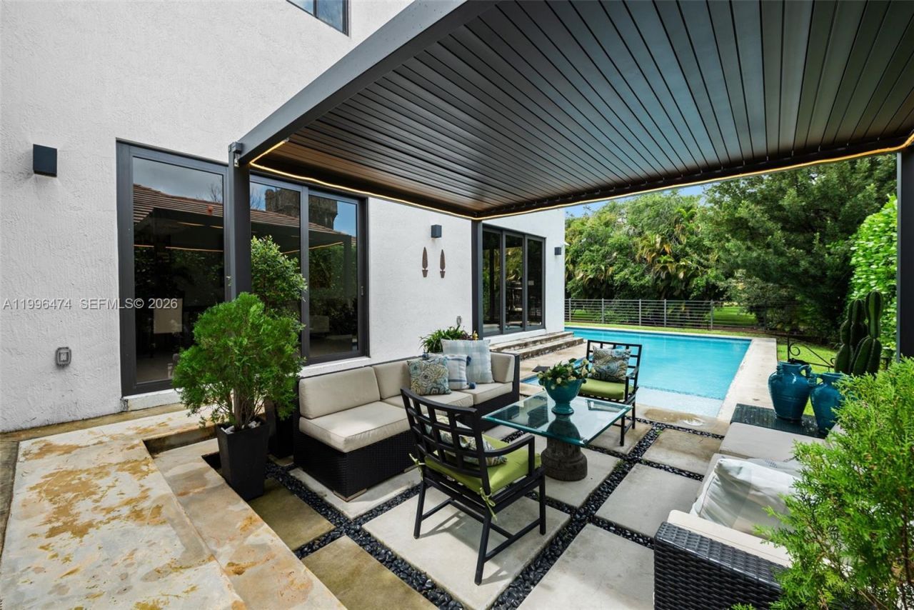 5735 SW 35th St, Miami, FL 33155 Photo