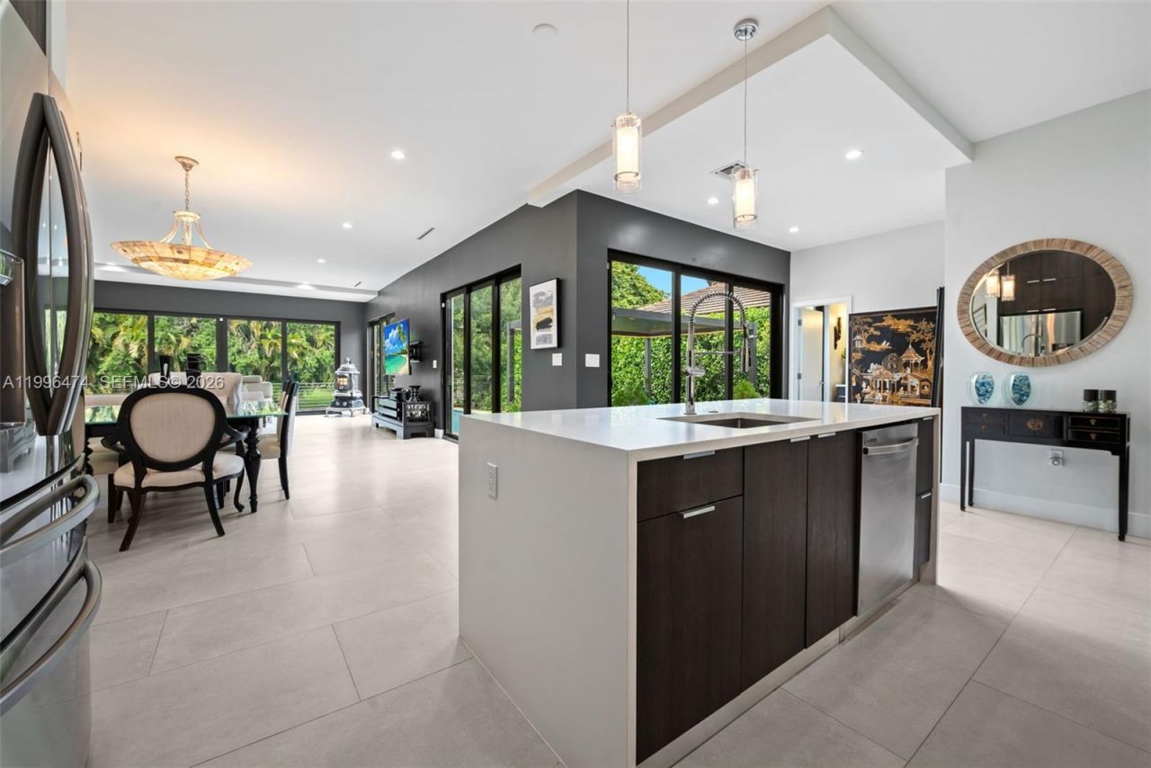 5735 SW 35th St, Miami, FL 33155 Photo