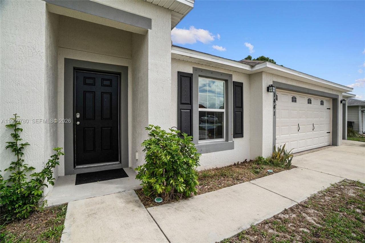 1441 SW San Esteban Ave , Port Saint Lucie, FL 34953 Photo