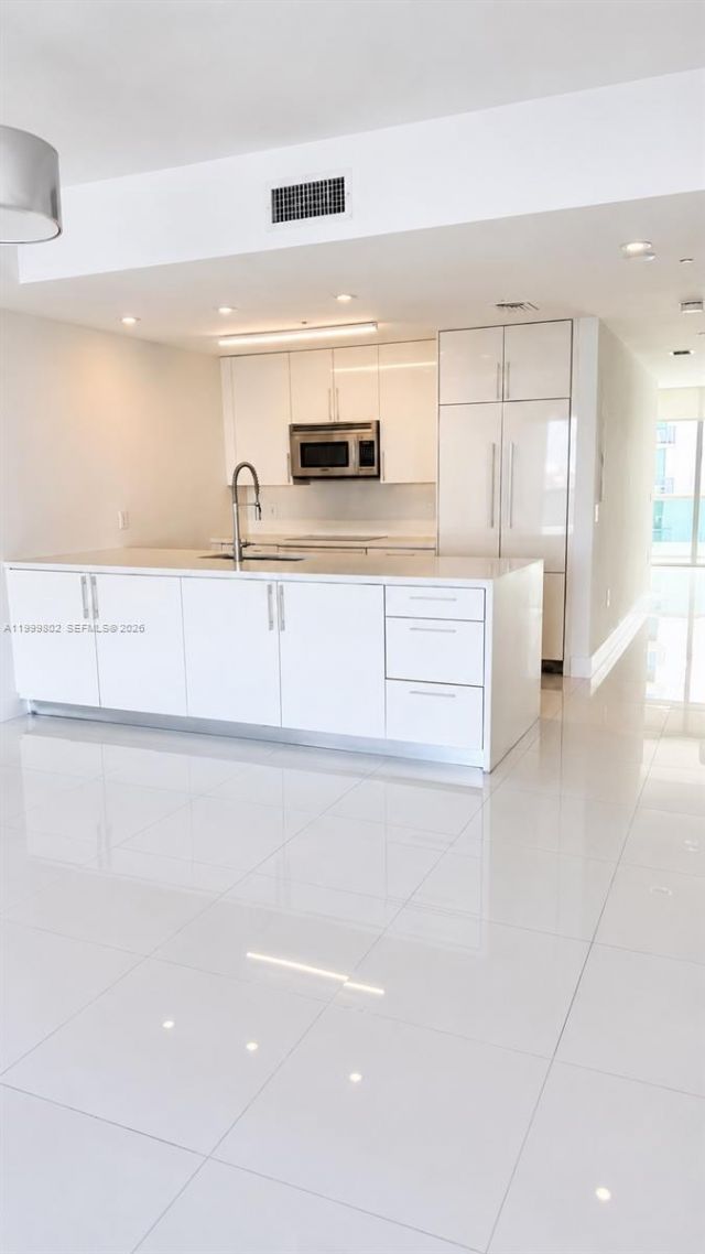 7935 East Dr, Unit 803, North Bay Village, FL 33141 Photo