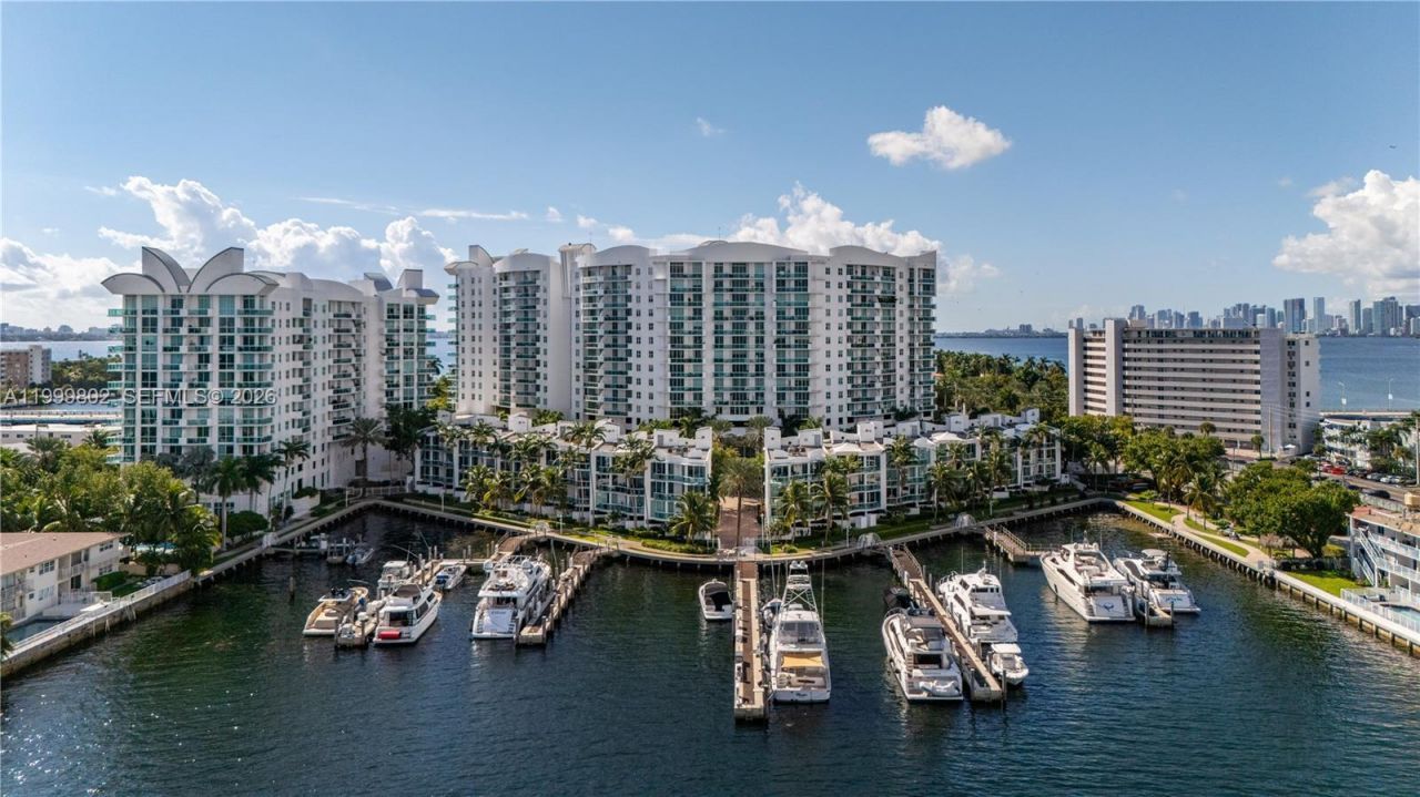 7935 East Dr, Unit 803, North Bay Village, FL 33141 Photo