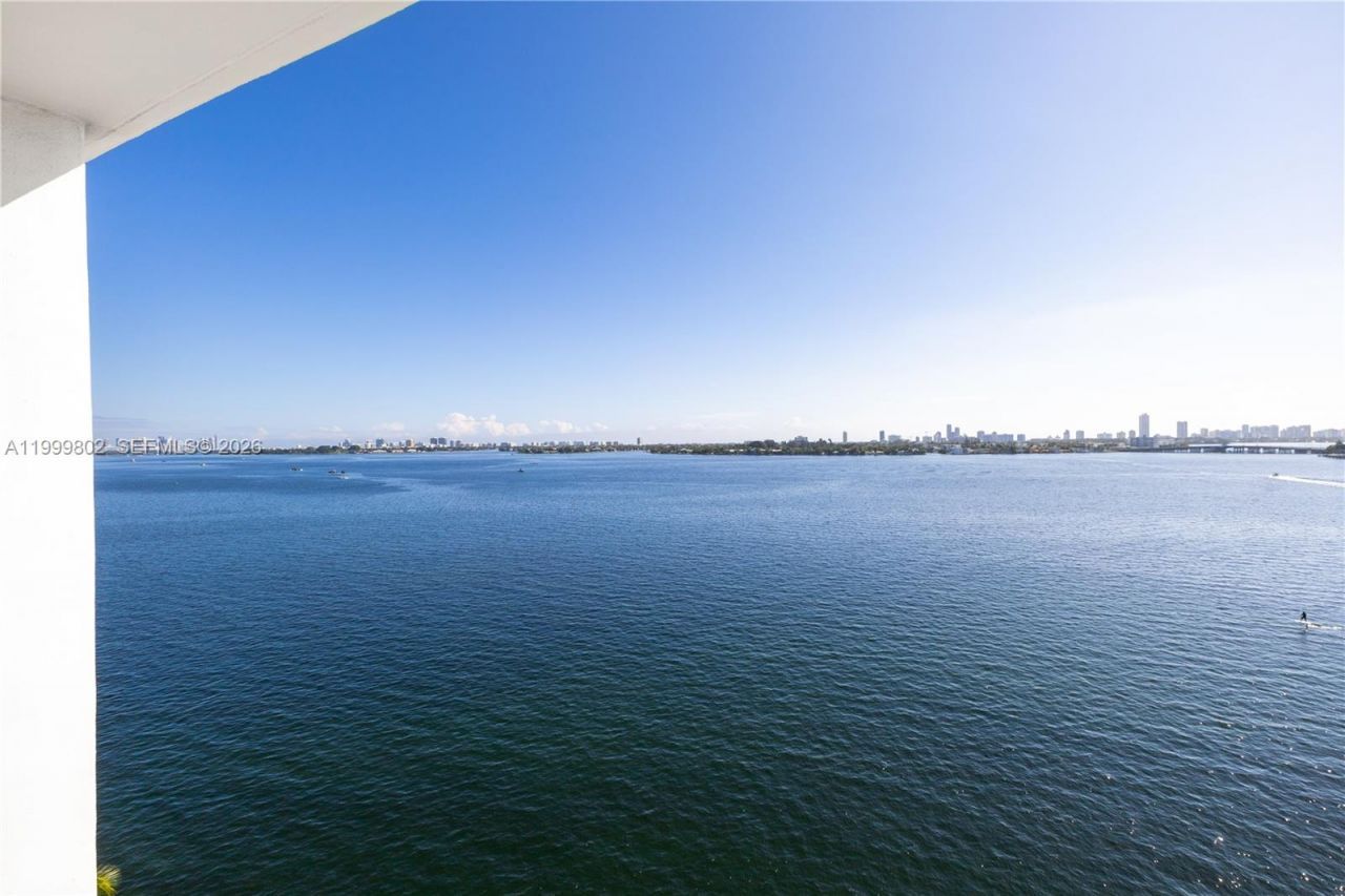 7935 East Dr, Unit 803, North Bay Village, FL 33141 Photo