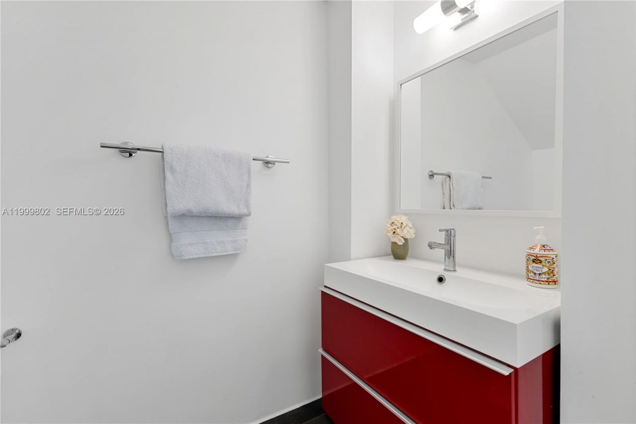 7935 East Dr, Unit 803, North Bay Village, FL 33141 Photo